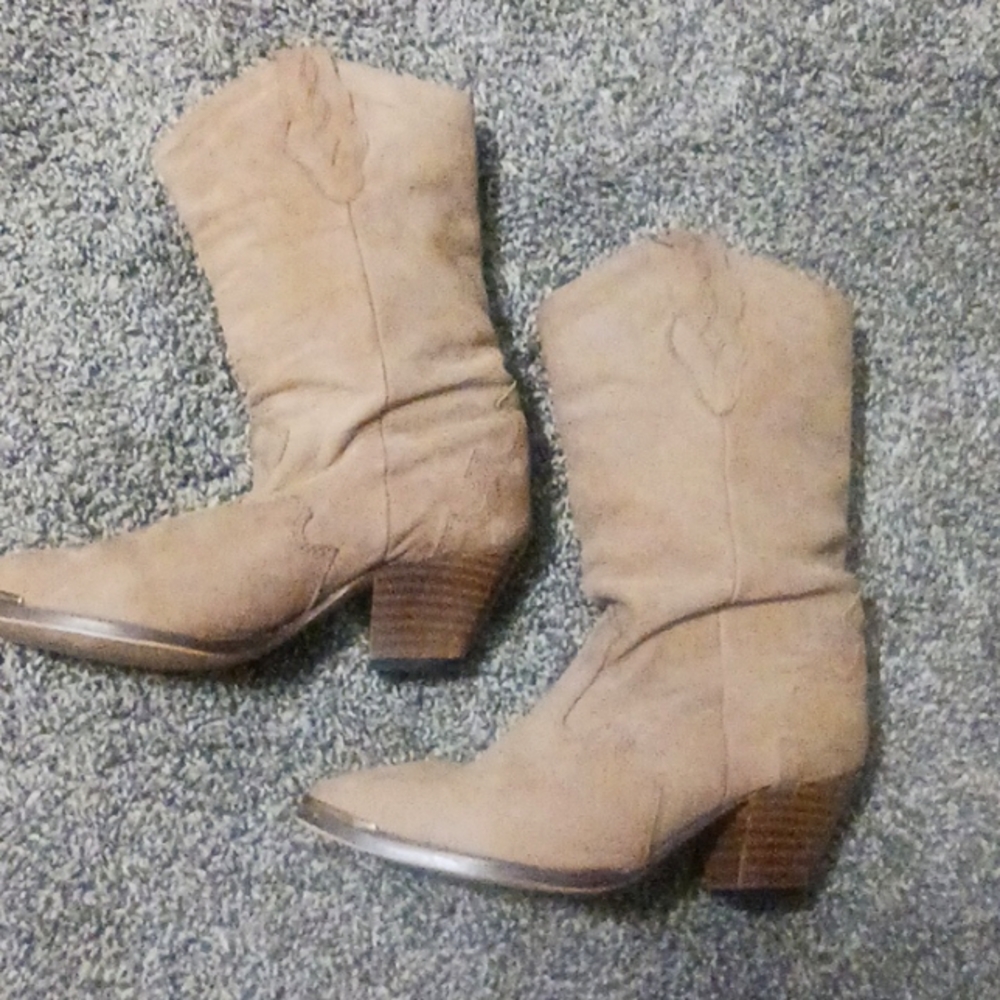 Leather boot 2 inch heel